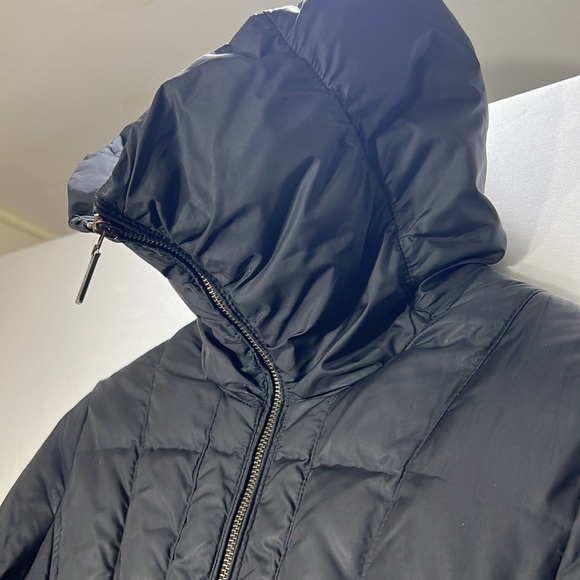 Cole Haan Black Fully Lined Belted Puffer Zip Closure Coat Front Pockets Size S - Picture 11 of 12